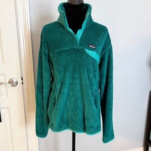 Patagonia Teal and Aqua Fleece Pullover